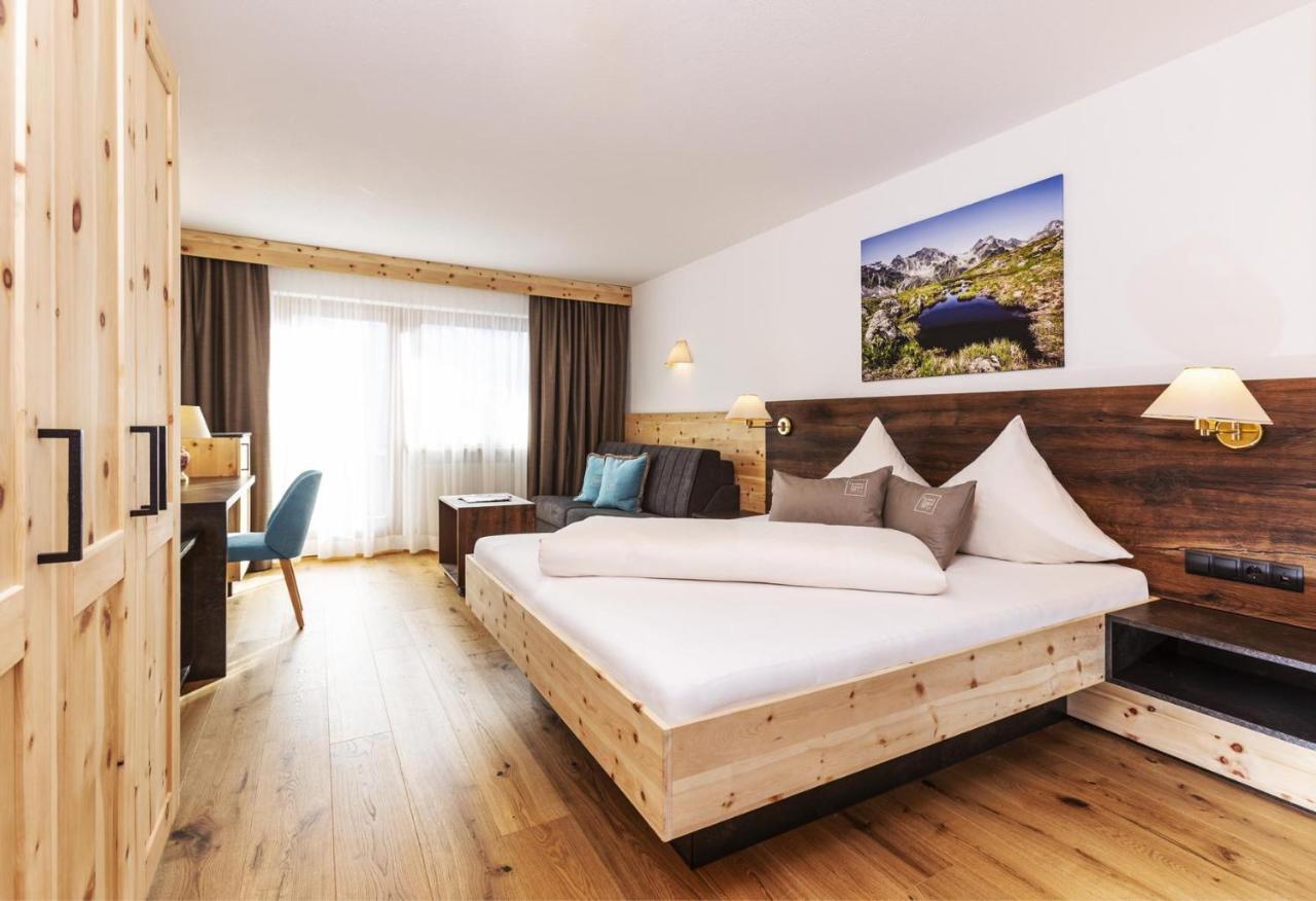 Hotel Garni Tirol Ladis Extérieur photo