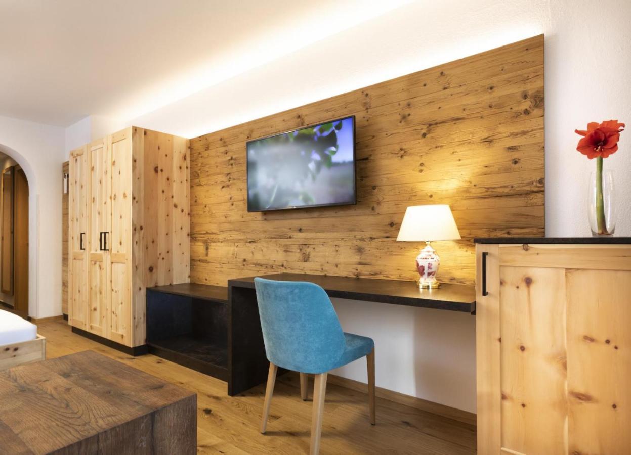 Hotel Garni Tirol Ladis Extérieur photo